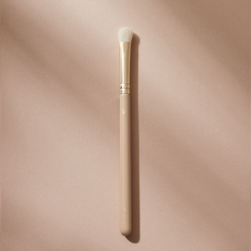 Eveline Cosmetics - Pędzel do aplikacji cieni E01 - 2