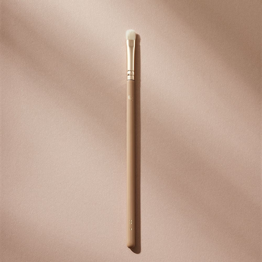 Eveline Cosmetics - Precyzyjny pędzel do aplikacji cieni E02 - 2