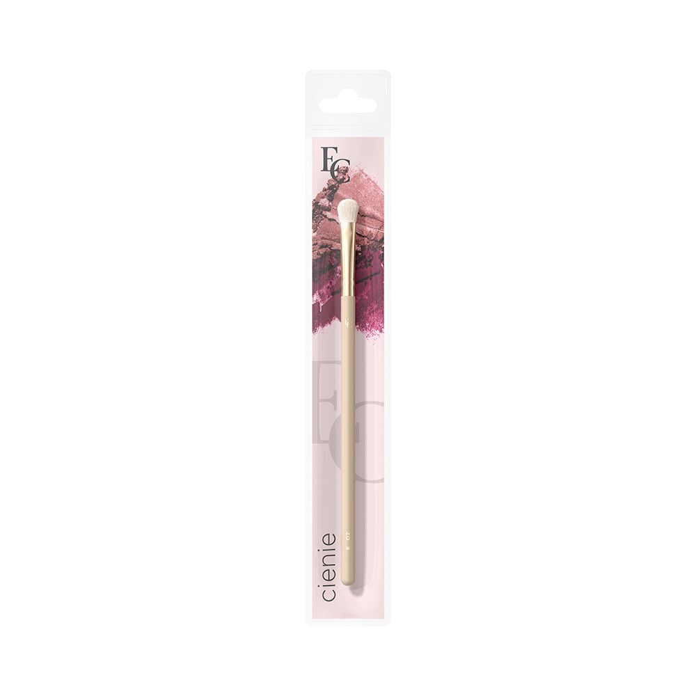 Eveline Cosmetics - Precyzyjny pędzel do aplikacji cieni E02